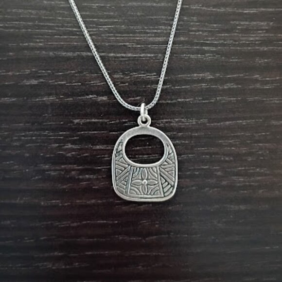 Silpada Sterling Silver Etched Floral Basket Necklace N1929 • 17” Chain - Picture 1 of 6